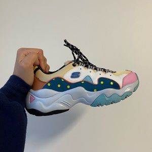 Sketchers D-Lites 3.0 Planet BT21 Limited Edition